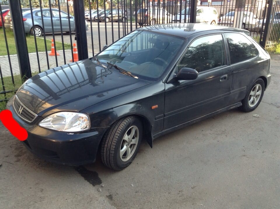������ ������� � ����� HONDA Civic